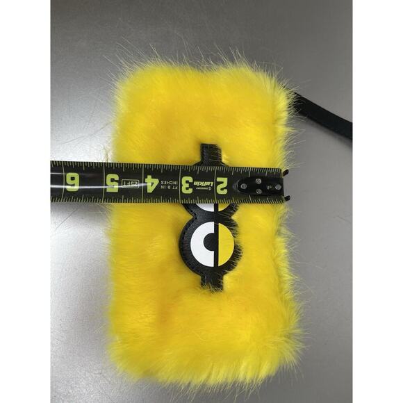Kipling x Minions Kevin Furry Bright Yellow Wristlet Wallet NWOT - Picture 6 of 7